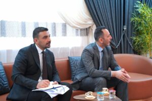 السيدة رئيس الجامعة التقنية الشمالية تلتقي السيد معاون مدير مركز البحوث النفسية في وزارة التعليم والبحث العلمي السيدة رئيس الجامعة التقنية الشمالية تلتقي السيد معاون مدير مركز البحوث النفسية في وزارة التعليم والبحث العلمي